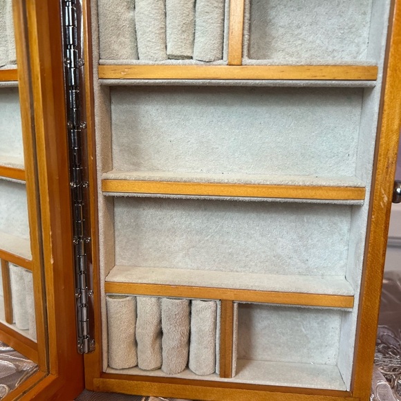 Elegant Wooden Jewelry Box with Top Organizers and one Drawer - Picture 7 of 11